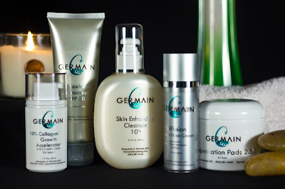 HOLIDAY GIFT GUIDE 2 HOLIDAY GIFT GUIDE